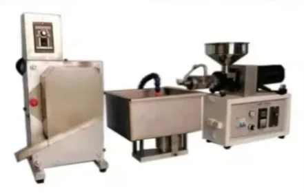 

Screw plastic extrusion equipment