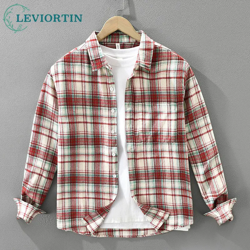 Spring and Autumn Japanese Fresh Checkered Long Sleeve Shirt for Men, Fashionable and Versatile, Artistic and Casual Loose Top