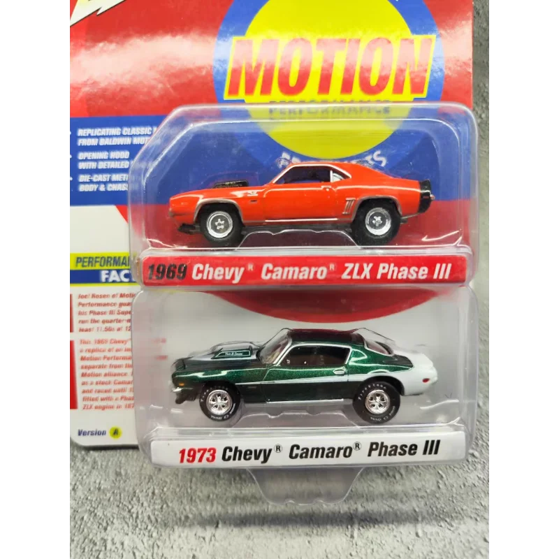 Diecast Johnny Maßstab 1:64 Double Special Edition 1969camaro+1973 Legierung Automodell Sammlerspielzeug Geschenk Souvenir Display Ornament