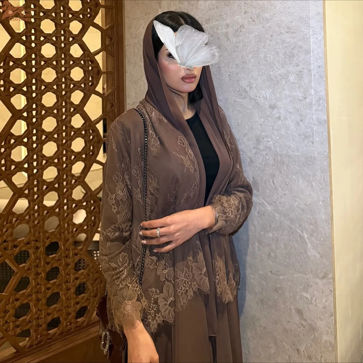 

Элегантное повседневное арабское платье-кафтан Uni Dubai с кружевными вставками и пэчворком для женщин