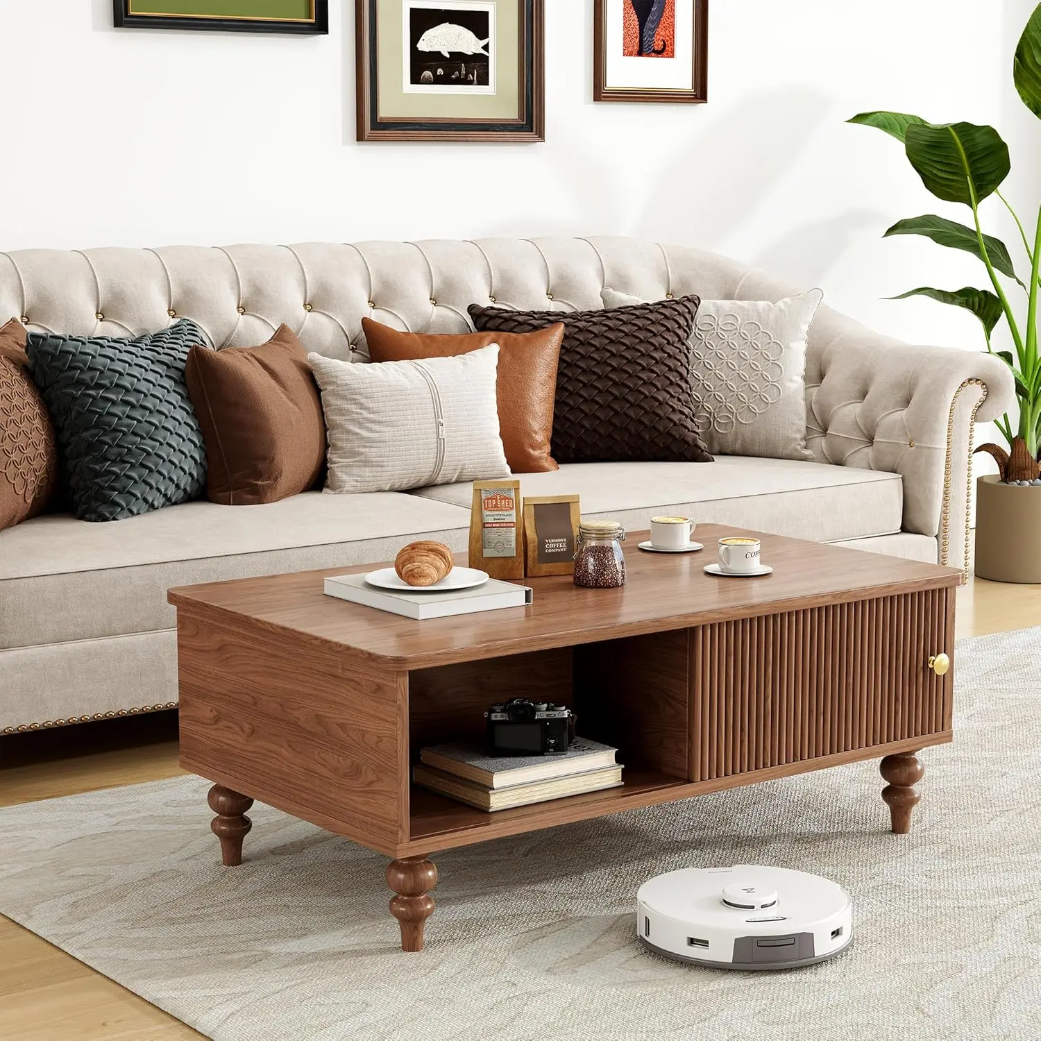 طاولة قهوة خشبية حديثة من منتصف القرن مع مساحة تخزين، وباب شرائحي، وأرجل خشبية صلبة، وطاولة قهوة قديمة مع رف مفتوح للمنزل #6