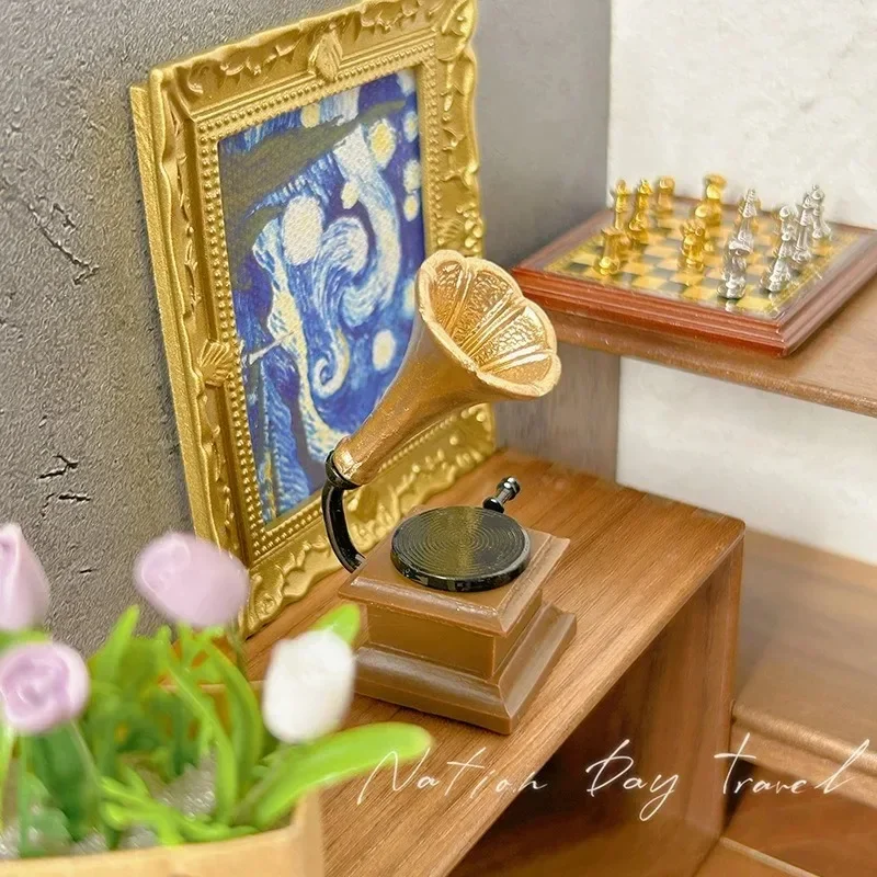 1pc Vintage mini phonograph figurine miniature model, edible toy scene ob11 small cloth doll house accessory