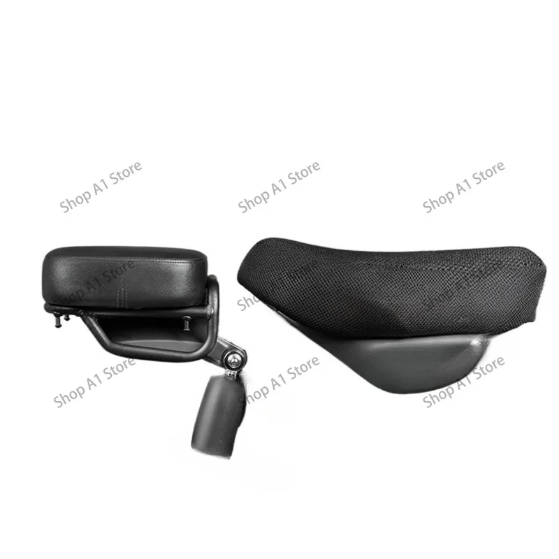 After the C125 modification, the seat cushion is designed for quick disassembly and easy disassembly.