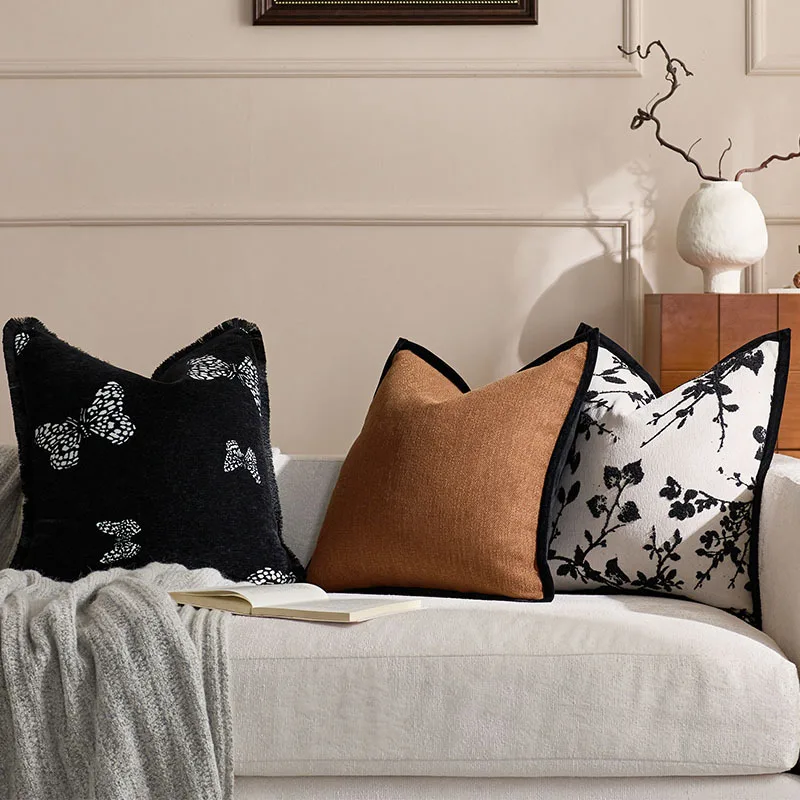 

French Retro Jacquard Cushion Cover Modern Luxury High-end Pillowcase Design Black and White Pillow Covers Decorative Home Decor