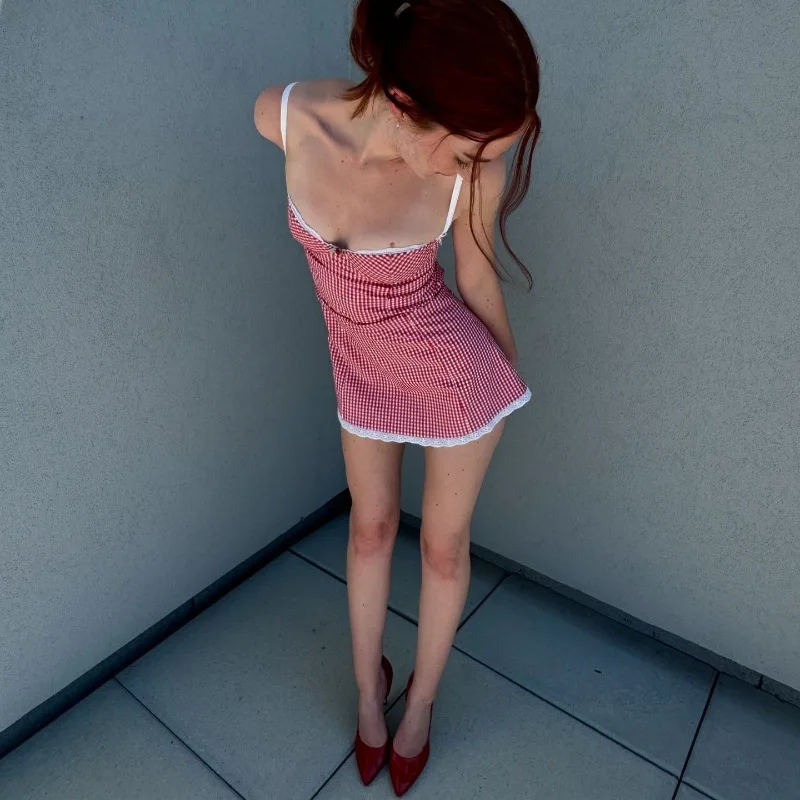 2025 Sommer süßeste karierte Spitze Minikleid Frauen ärmellose Spaghettiträger Camis Kleid Cottage 90er Jahre Vintage Sexy Y2k kurze Kleider