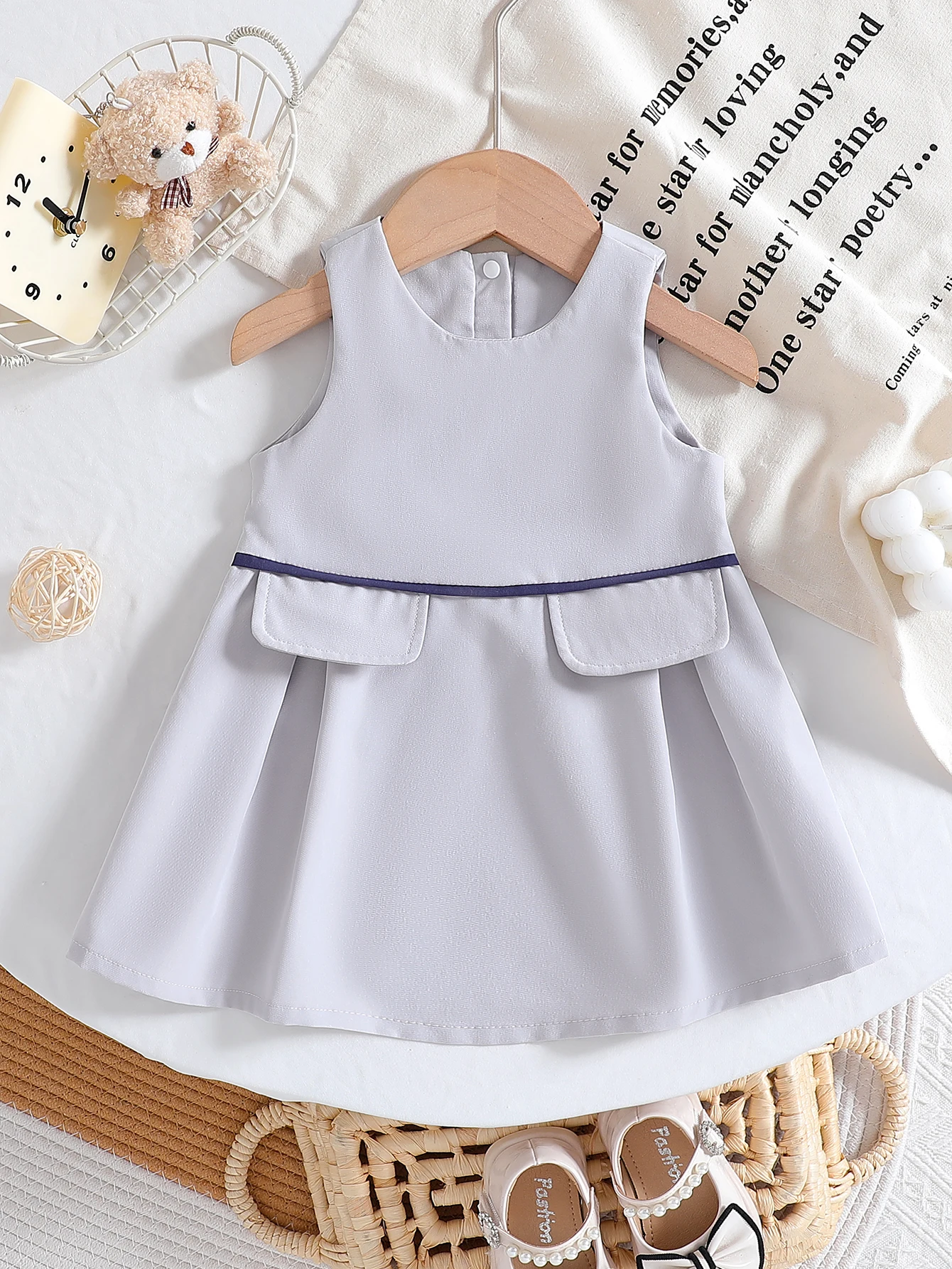 

2025 New Arrival Mock Pocket Solid Sleeveless Casual Versatile Dress