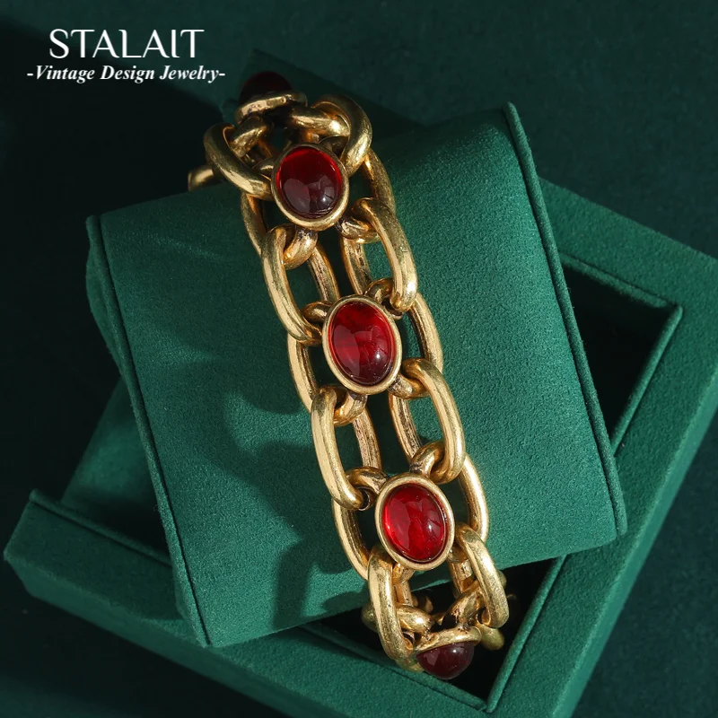 

Vintage Oval Red Bracelets For Woman High Quality Gold Color Made Of Natural Stones Charm Girls Wedding Jewelry Bangles Chunky