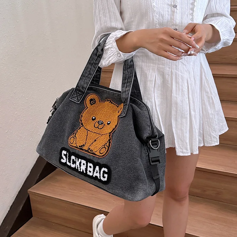 

Multifunctional Large Capacity Women's Bag Korean Style Embroidered Bear Letter Versatile Shoulder Bag