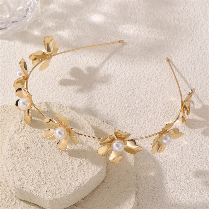 

1pc of Metal Flower Hair Accessory Headband Hairpin for Women, Stylish And Elegant Side Clip Hairpin