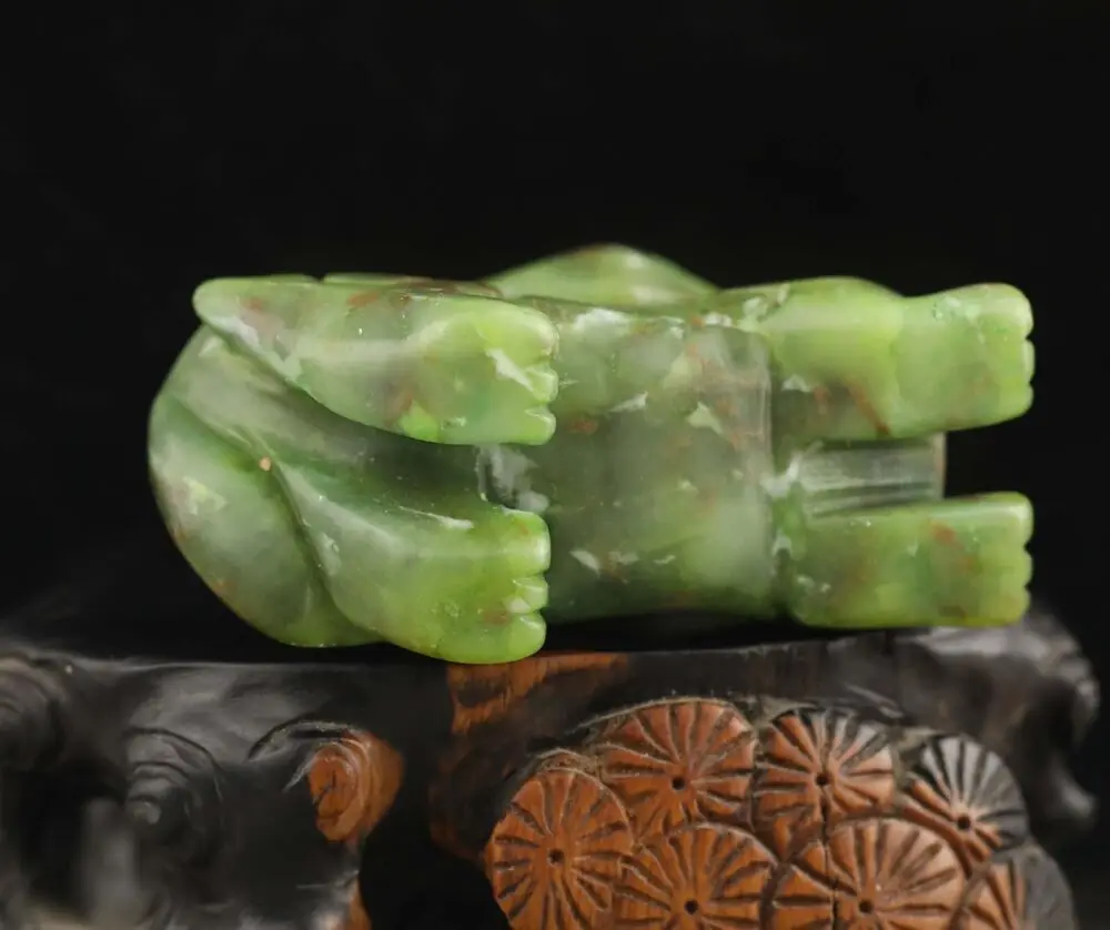 Old Natural Jade Hand-Carved Statue of Dragon Antique Folk Art Collection Crafts