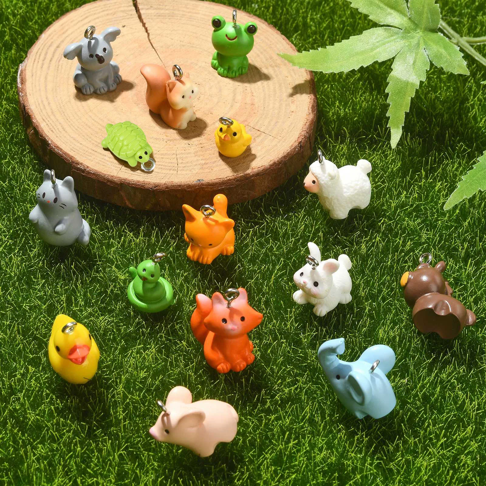PandaHall 30 Stück Gemischte Stile Opake Harz 3D Tier-Anhänger Niedliche Bauernhof-, Zoo- und Waldtiere für DIY Schlüsselanhänger Schmuckherstellung – Detail 5