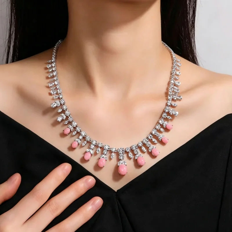 Cameo S925 Sterling Silver Queen Shell Necklace Light Luxury Jewelry Women's High Sense Electroplated Gold High Carbon Necklace