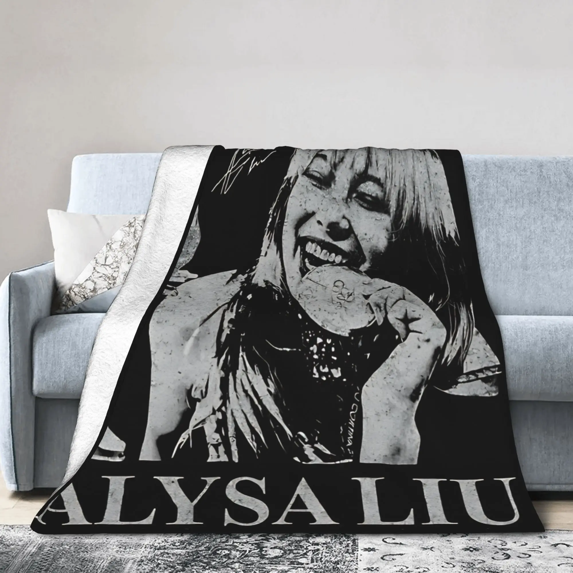 Alysa Liu American Figure Skater Flannel Blanket Boy Girl  Soft Comfy Throw Blanket Winter Bedroom Bedspread Sofa Bed Cover