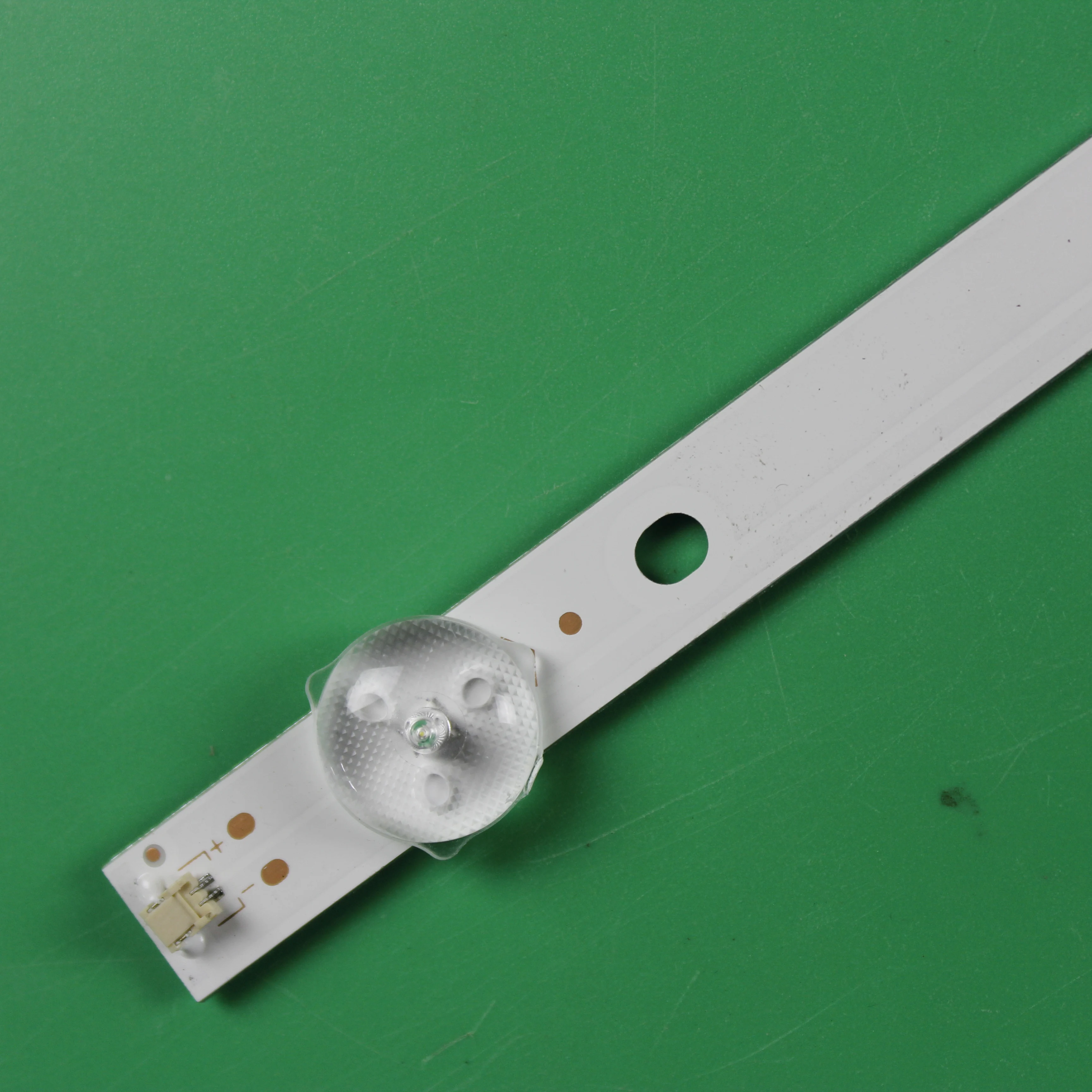 New 3PCS 8LED 618mm LED backlight strip for LE32D59 32PFL3045 K320WD 4708-K320WD-A2213K01 A4213K01 471R1055 471R1P53 KB-6160