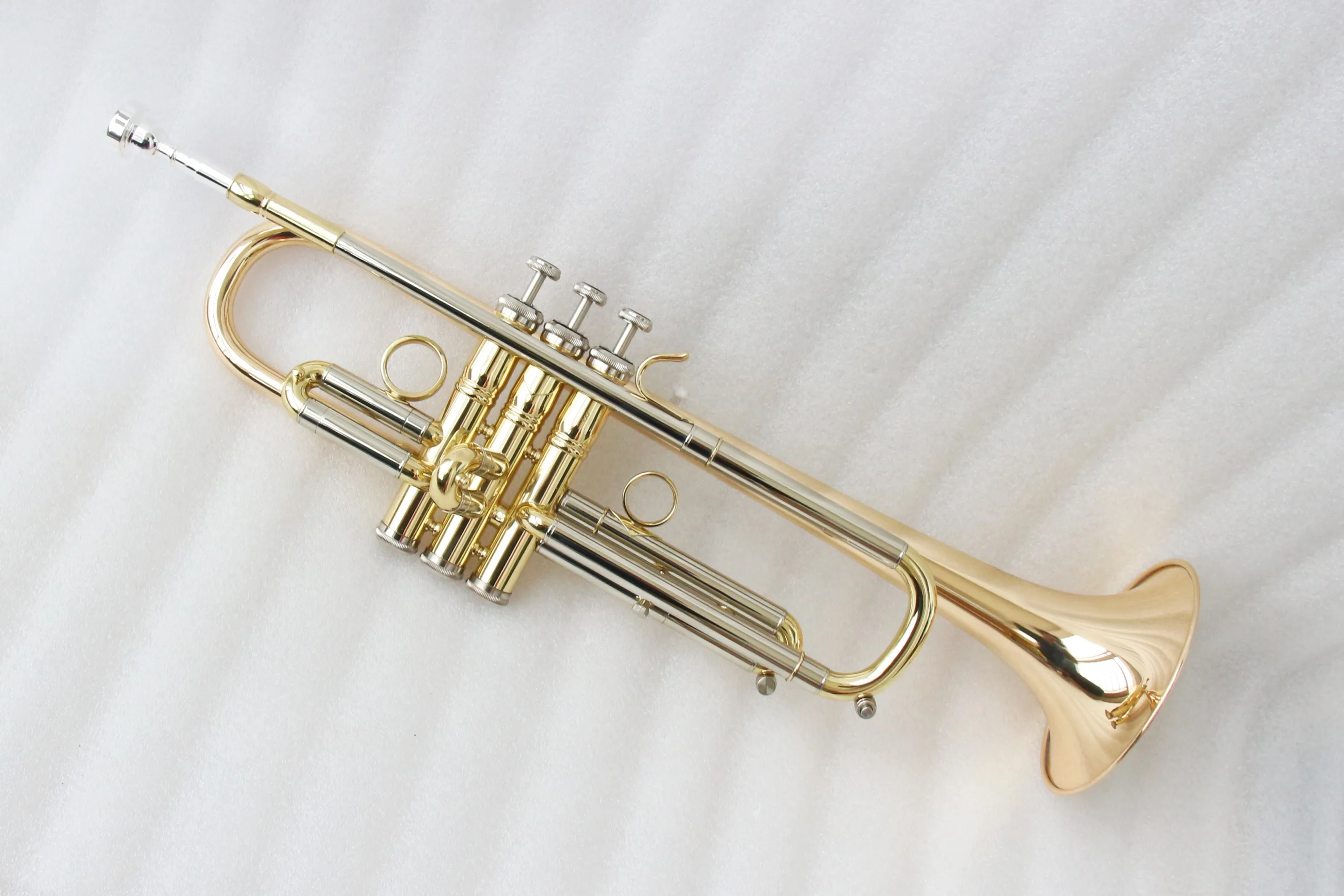 Professional B Flat Trumpet High End Gold Copper Bell Wind Musical Instrument For Music Learner Practice Teaching