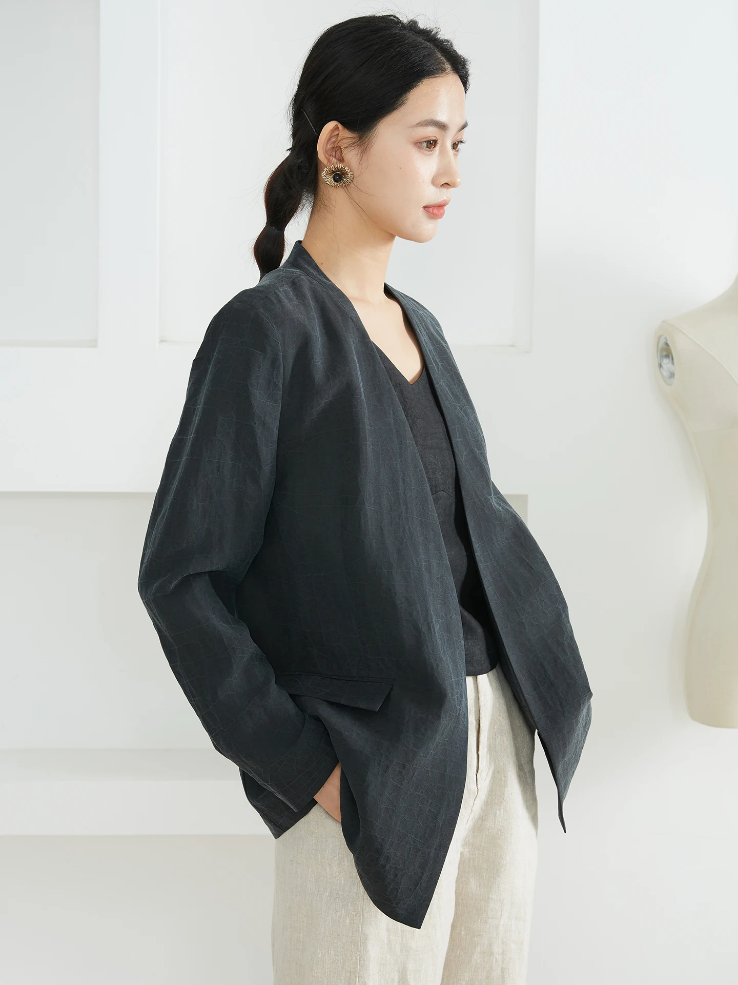 

Loose Fit Silk Tang Suit Jaet Women's Open Ne Design Cra Pattern Xiangyun Silk ort Outerwear Original Design Home Wear