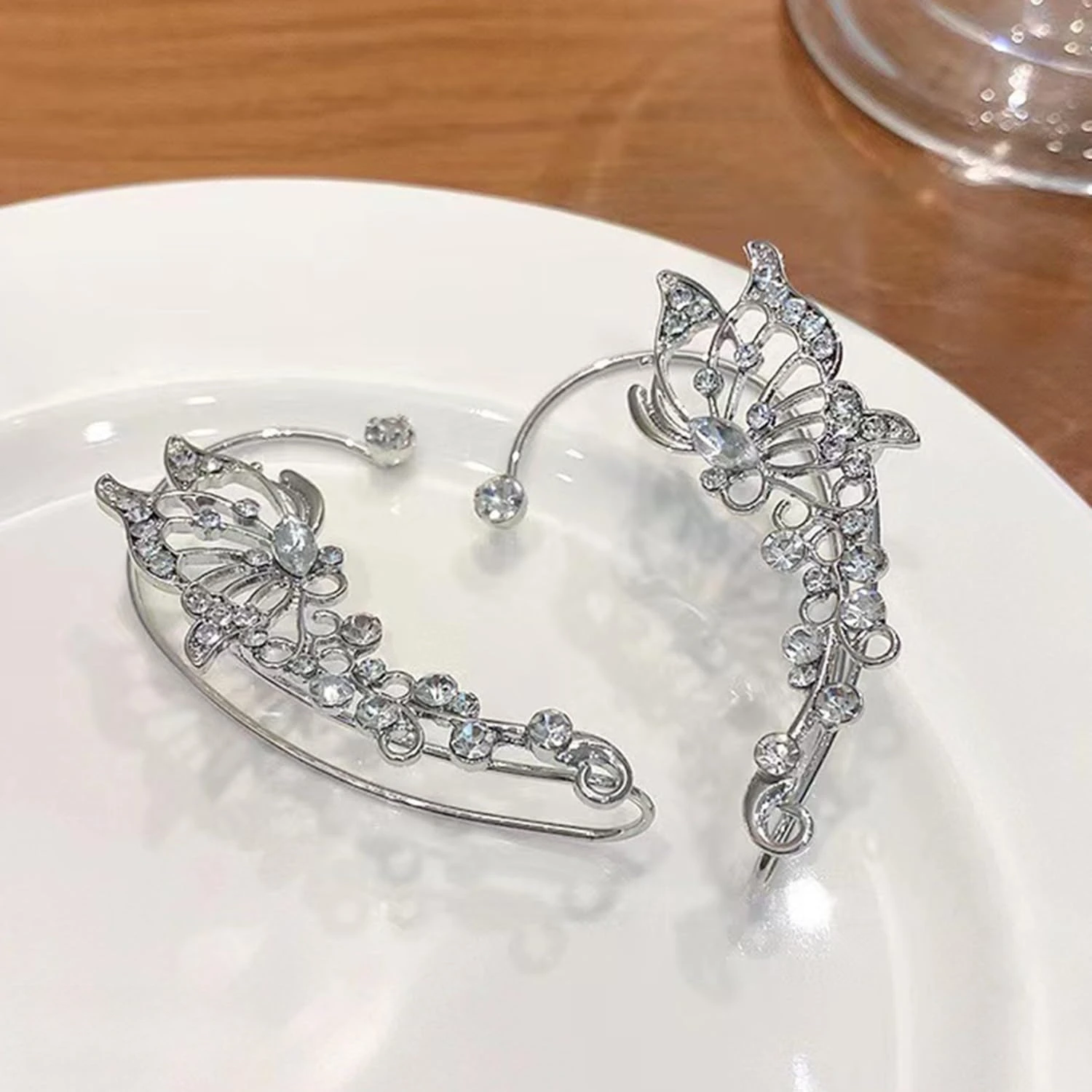 2PCS Butterfly Flowers Ear Cuffs Earrings Non-Pierced Sparkle Crystal Butterfly Tassel Chain Earrings Jewelry for Women