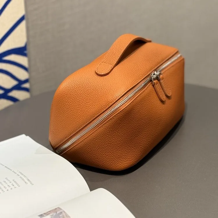 Premium Top Grain Leather Cosmetic Bag, Spacious Travel Toiletry Organizer, Women's Minimalist Makeup Case with Portable Design