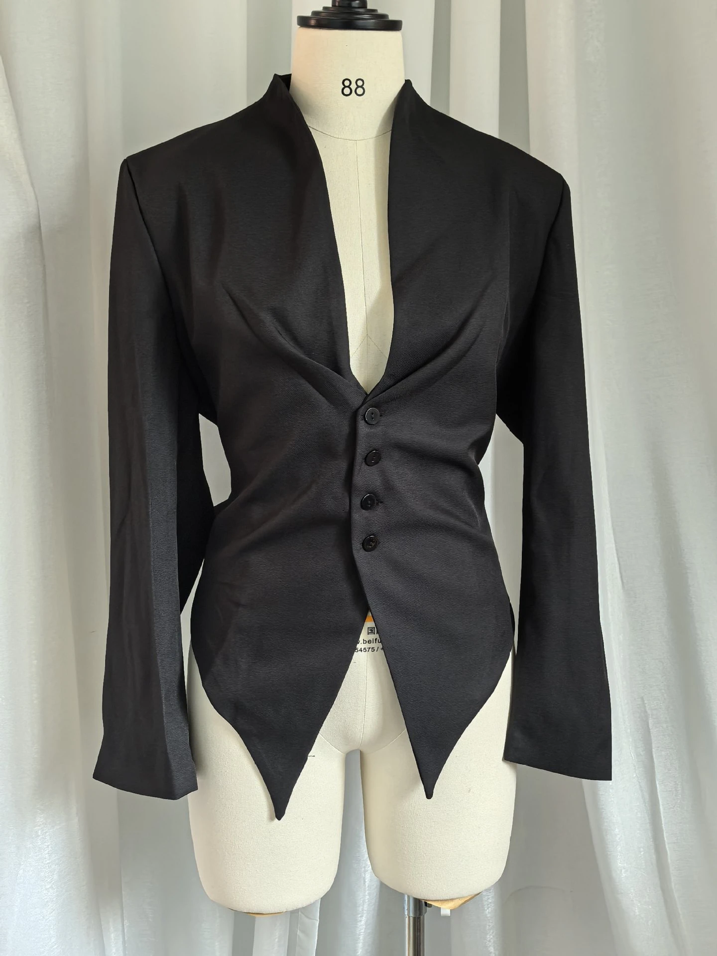 Elegant Slim Fit Asymmetric Long Sleeve Women's  Fashionable Top Cross-Border Autumn 2026 V-Neck Single Button Closure