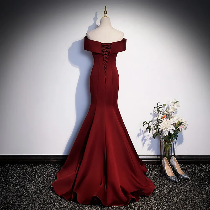 

Burgundy fishtail evening dress for female bel canto solo vocal music art exam toast annual party host one-shoulder light weddin