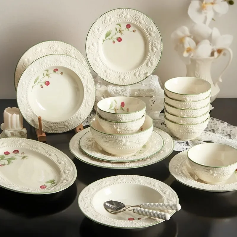Modern Aesthetic Dinnerware Sets Full Set Unique Designer Christmas Dinner Set Ceramic Luxury Keramik Geschirr Set Dinnerware