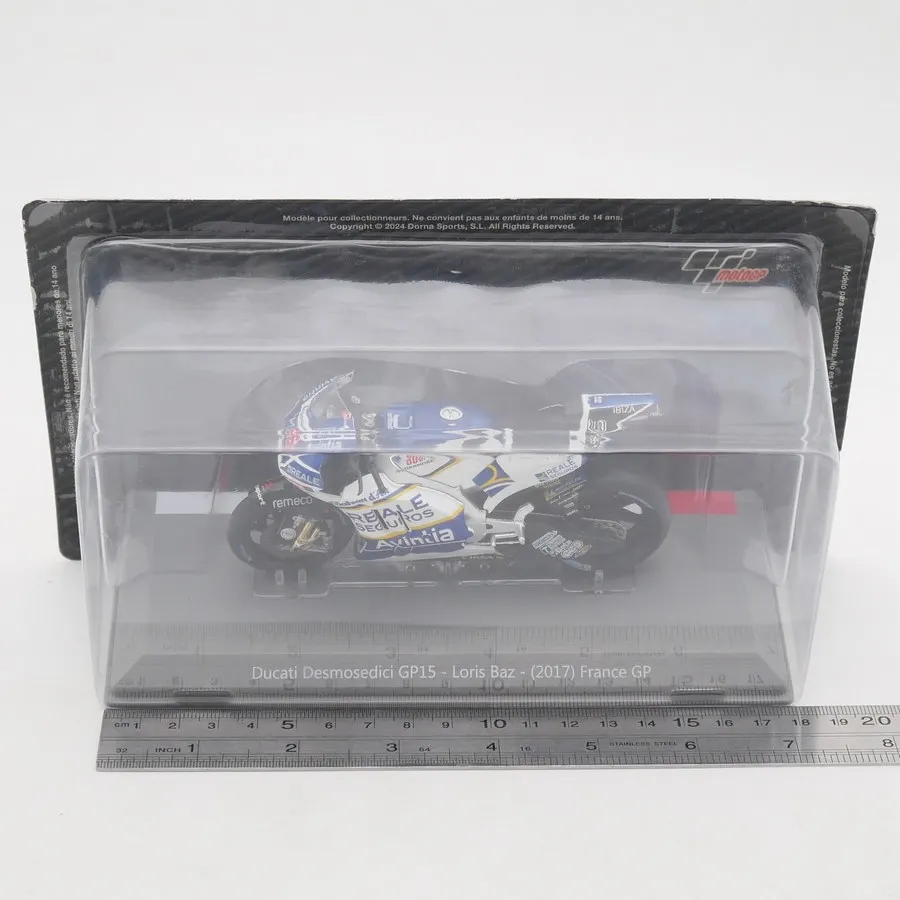 Diecast Ixo 1:18 Scale Moto GP 2017 Ducati Desmosedici GP15 Alloy Car Model view 6
