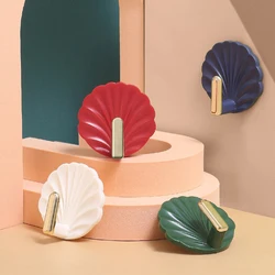 4Pcs/Pack Shell Shaped Wall Hanging Hook Punch-free Kitchen Bathroom Self-adhesive Sticky Hooks Home Decorative Hooks