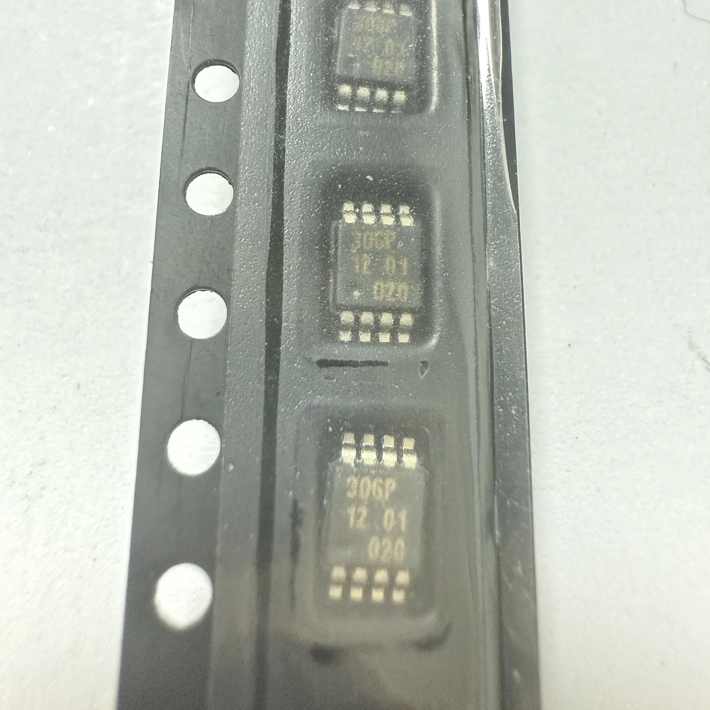 20PCS/LOT PCA9306DP,118 (Logic ICs)