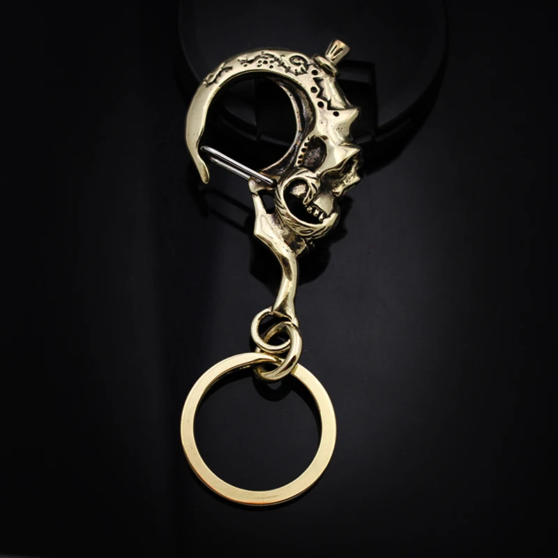 

Metal Retro Skull Key Chain Brass Bearded Skull Men Car Keychain Key Ring Creative Waist Hanging Buckle Backpack Buckle