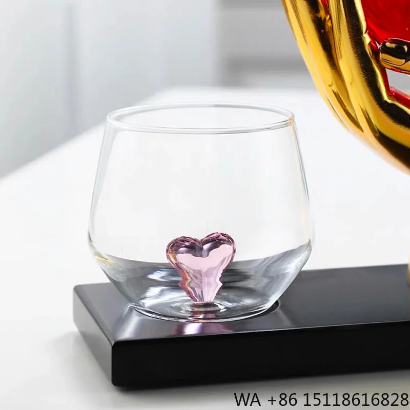High Temperature Heart Shaped Decanter Combustion Manufacturing Premium Popular High Quality New Arrival Modern Bar Decor Set