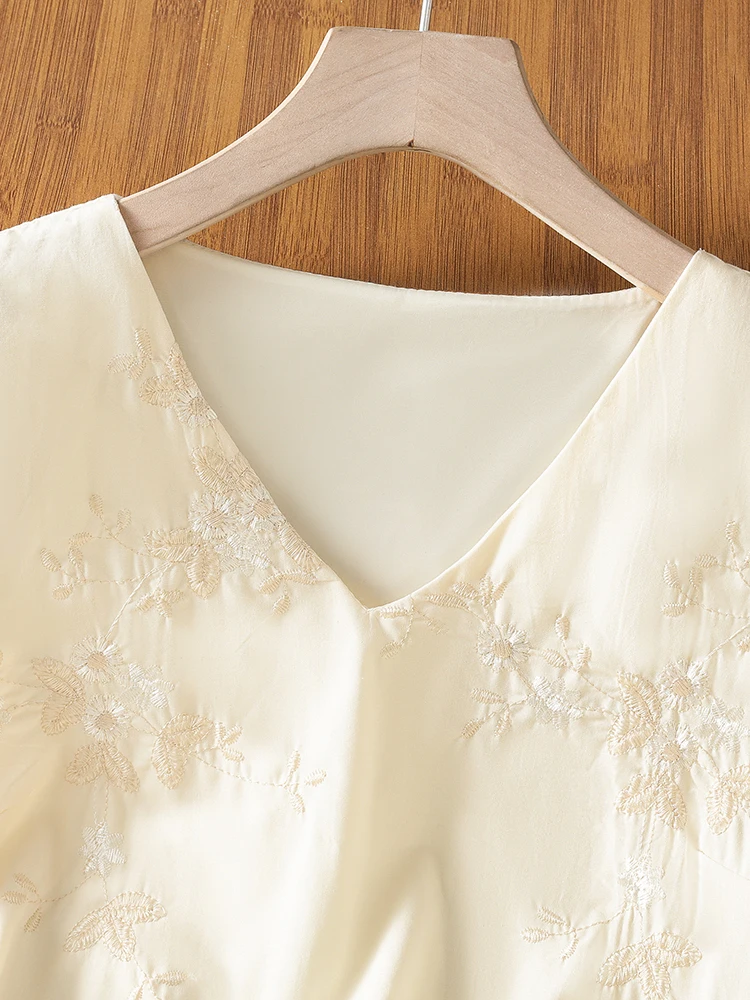 New Chinese Style Retro Embroidered Vest Women's Sleeveless Top V-Neck Pure Color Artistic Summer Fashionable Cotton Blend