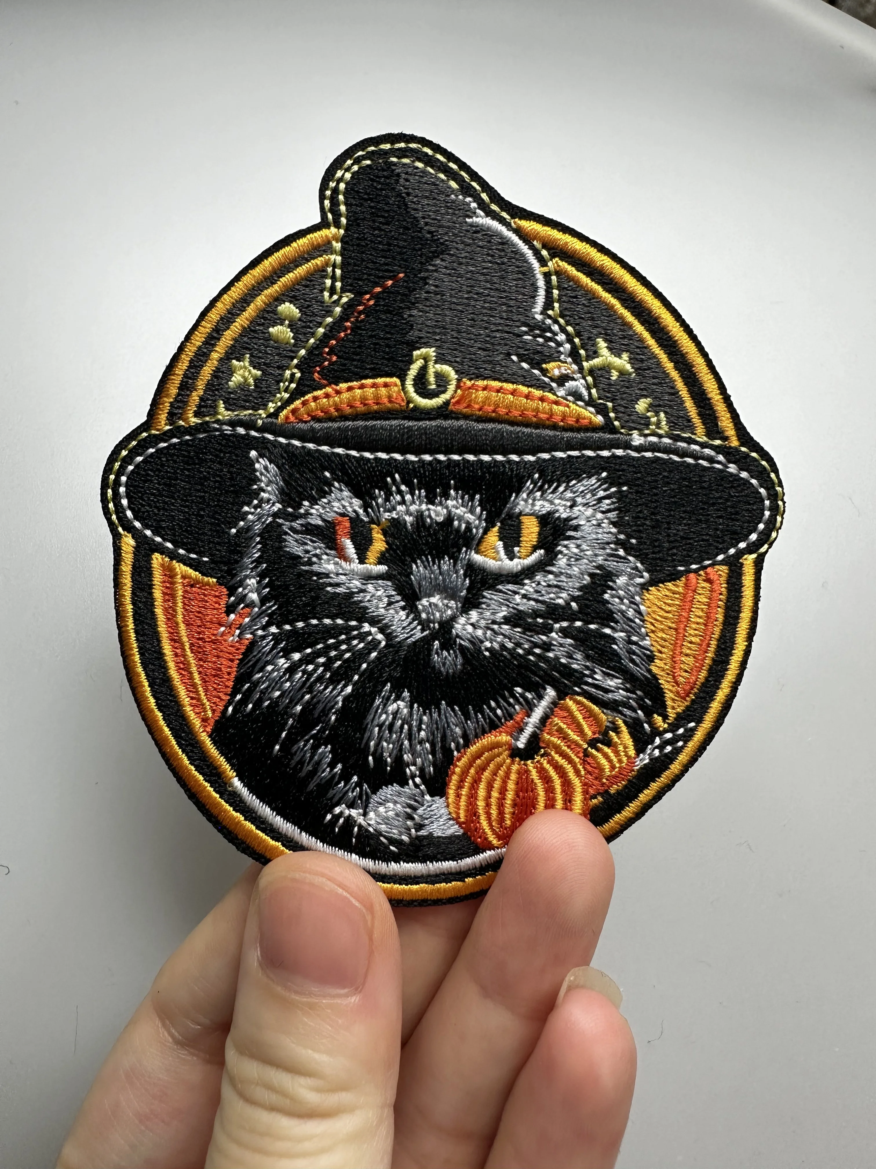 Black Cat in Hat Eembroidered Patches Halloween Oval Patches Costume Accessories Decorative for Hat Jacket Iron on Cartoon DIY