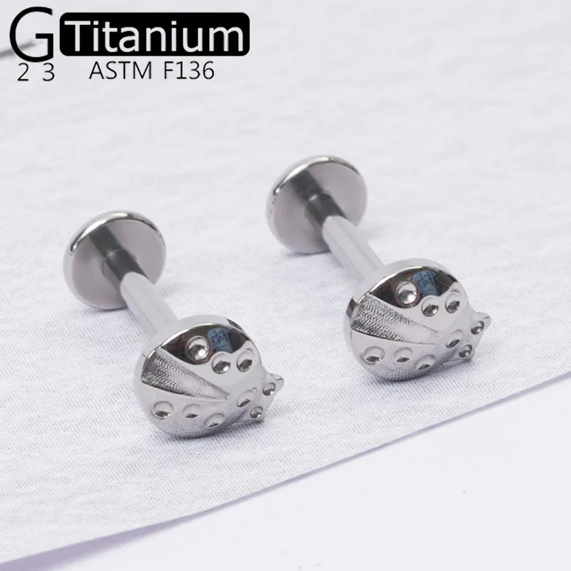 1PC Titanium G23 Stud Inner Thread  Ladybug Round Cake Four Casual Men\'s And Women\'s Fashion Perforated Lip Nails