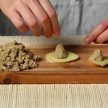 Za pomocą dzikiego bylicy 250g czystego piołunu moksa chińskie zioło ogrzewania terapii akupunktowej ciepłe ciało południk działa przeciwbólowo opieki zdrowotnej