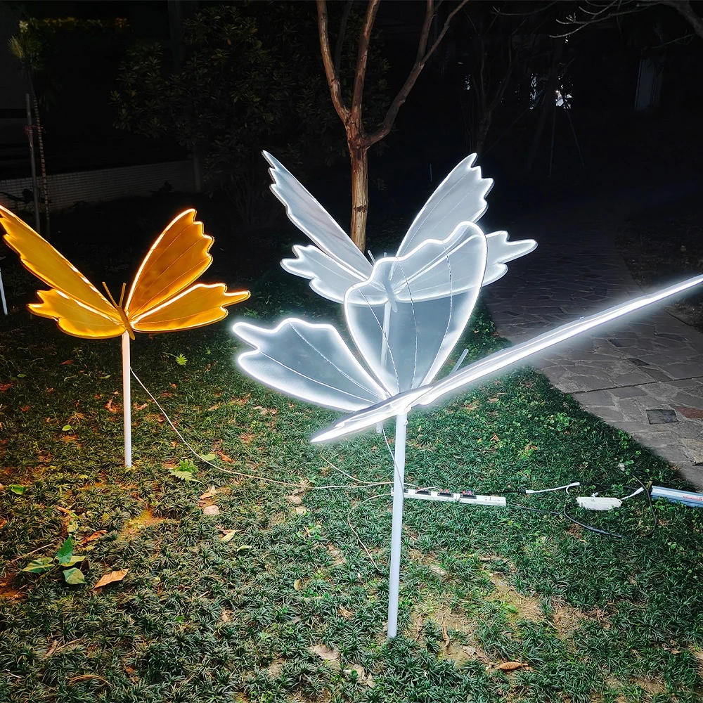 Wholesale Factory Outdoor Wired Vertical Light Stand Butterfly Light Warm White Stage Decoration Wedding Party