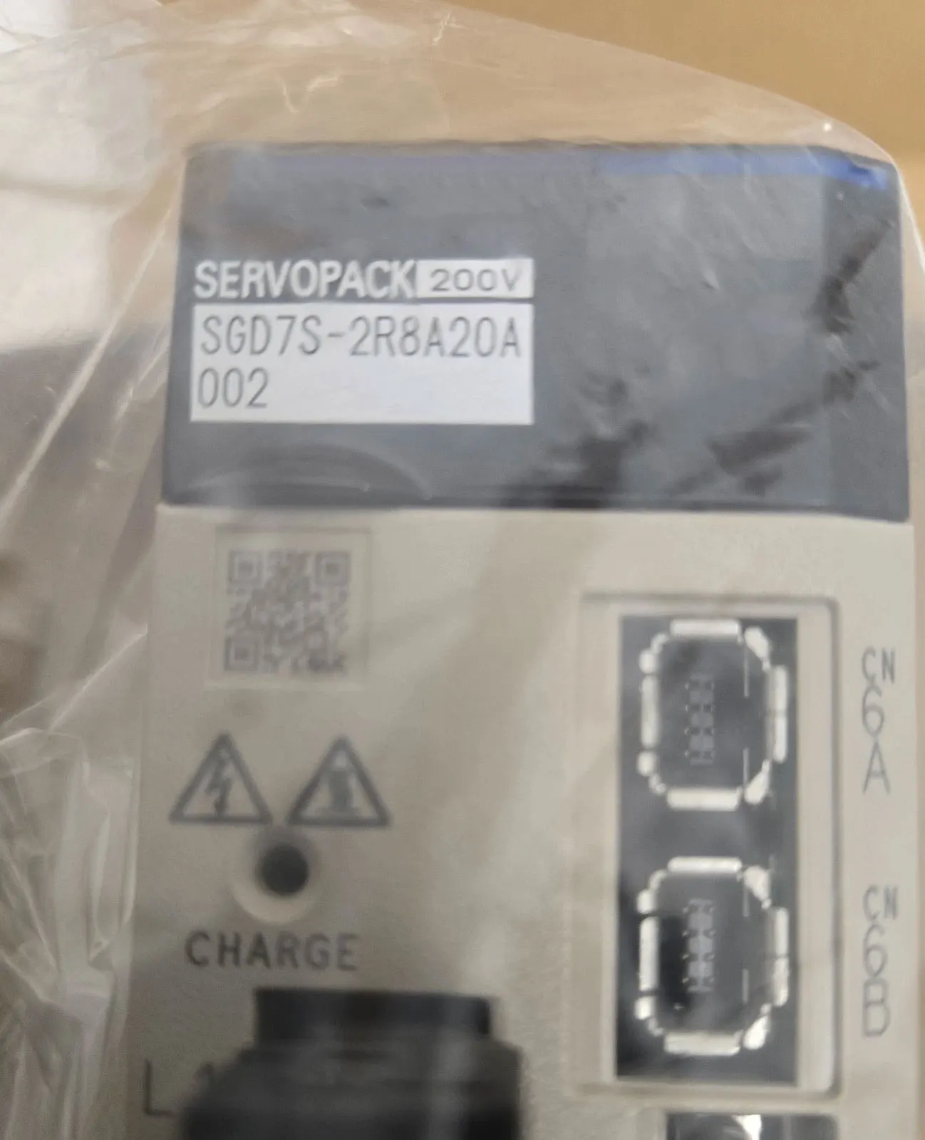 

100% новый товар SGD7S-2R8A20A. Гарантия один год.