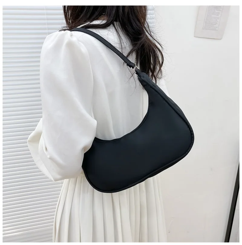 Women Pure Color Shoulder Bags 2022 Women Trend Underarm Bags Casual Nylon Ladies Zipper Small Purse Top-handle Handbag