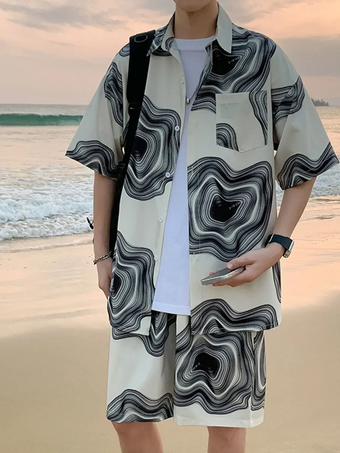 Ice Silk Man Sets Hawaii Vacation Beach Novelty in Elastic Original Brands Outfits Baggy Luxury Tee Shirts Shorts Suits for Men
