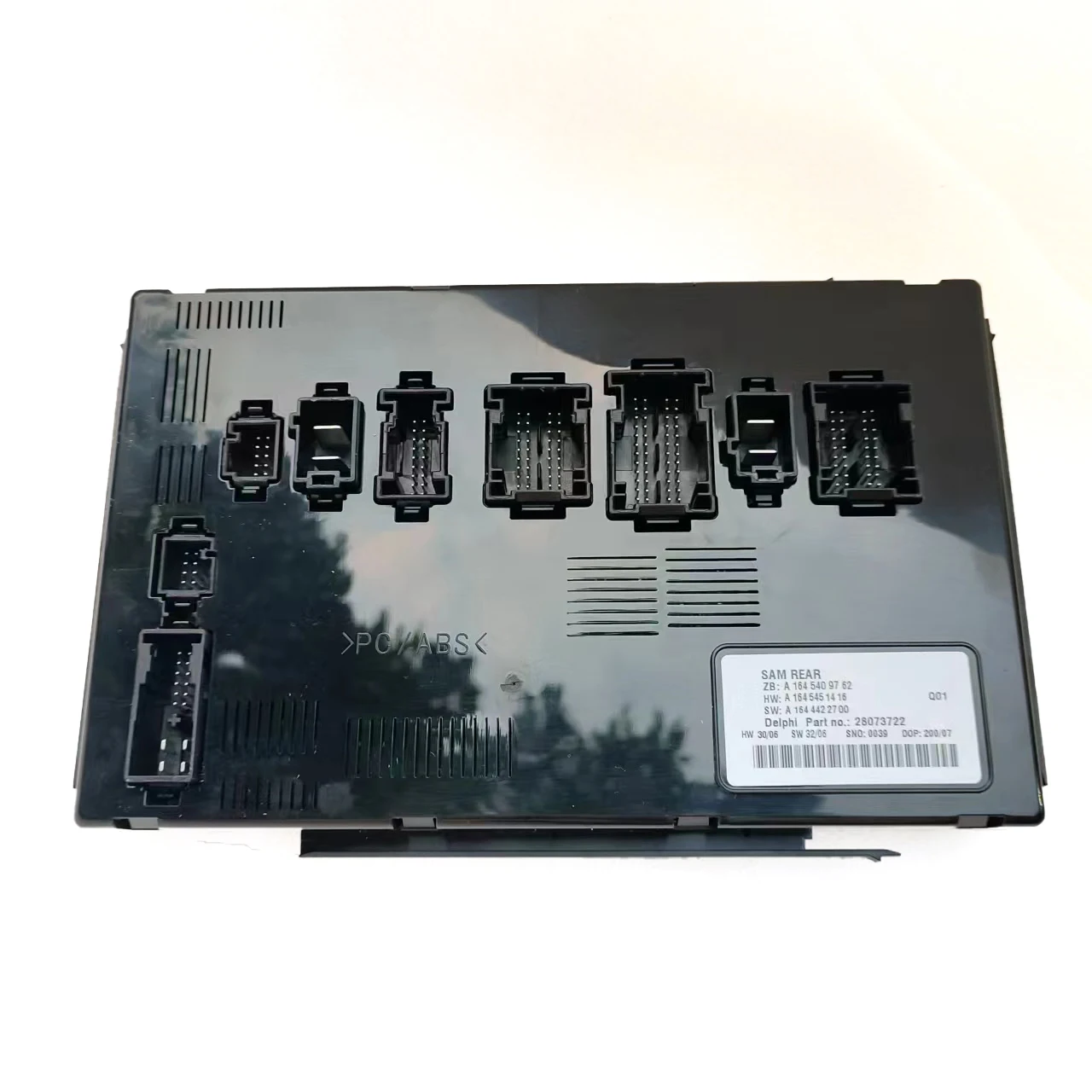 

Brand New Rear Signal Acquisition SAM Control Module A1645409762 For Mercedes-Benz W164 W251