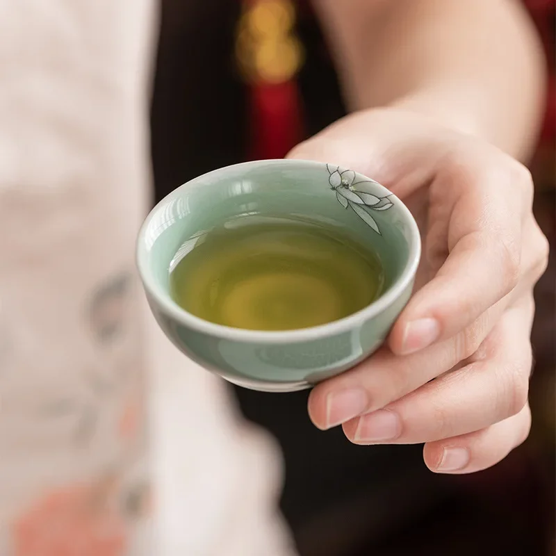 Hand-painted Chinese Ceramic Travel Tea Set Portable Storage Outdoor One Pot Three Cups Car Tea Making Small Set Gift Teaware