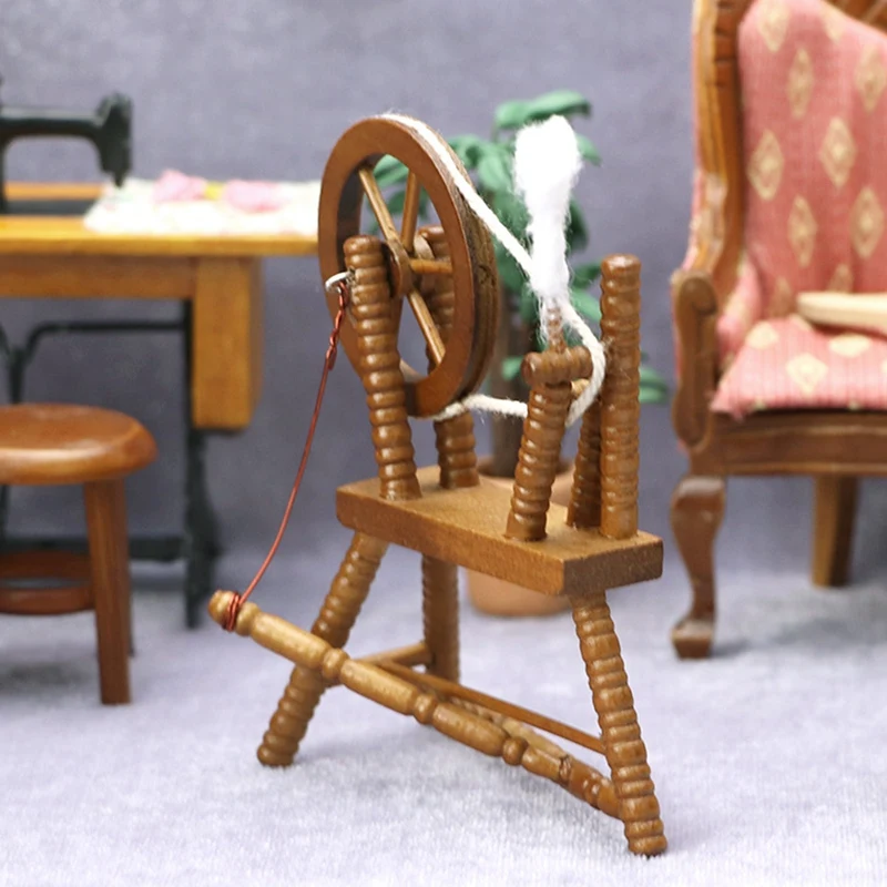 1:12 Scale Dollhouse Miniature Hand Reeling Machine Wooden Spinning Wheel Retro Mini Spinning Wheel Brown