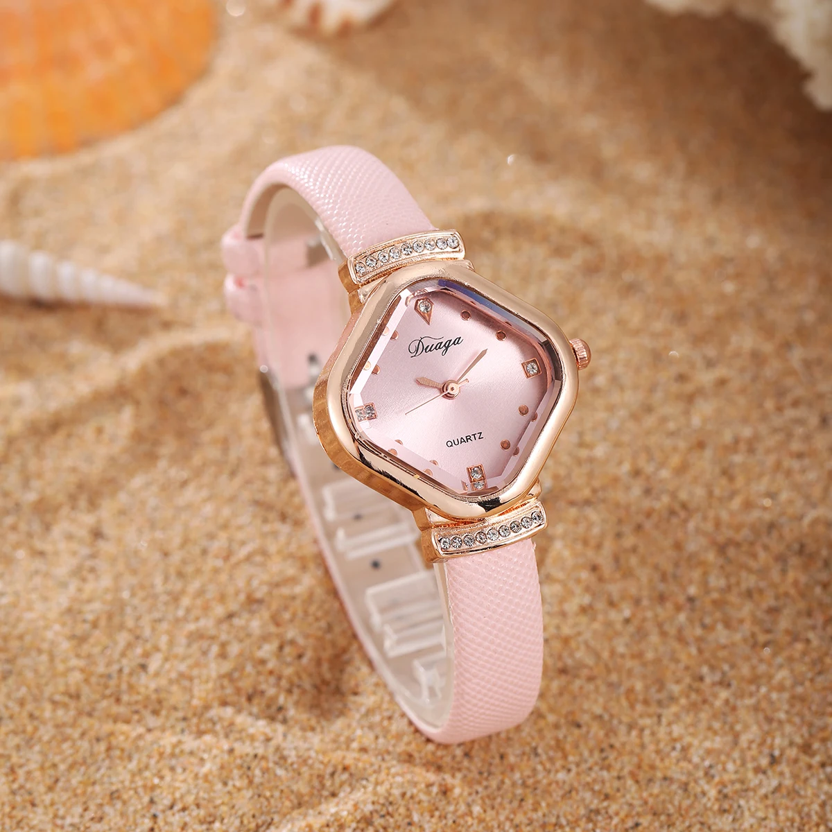 قطعة واحدة من الساعات النسائية الأنيقة البسيطة والأنيقة، لتفتيح لحظات ساحرة، مثالية لهدايا العطلات