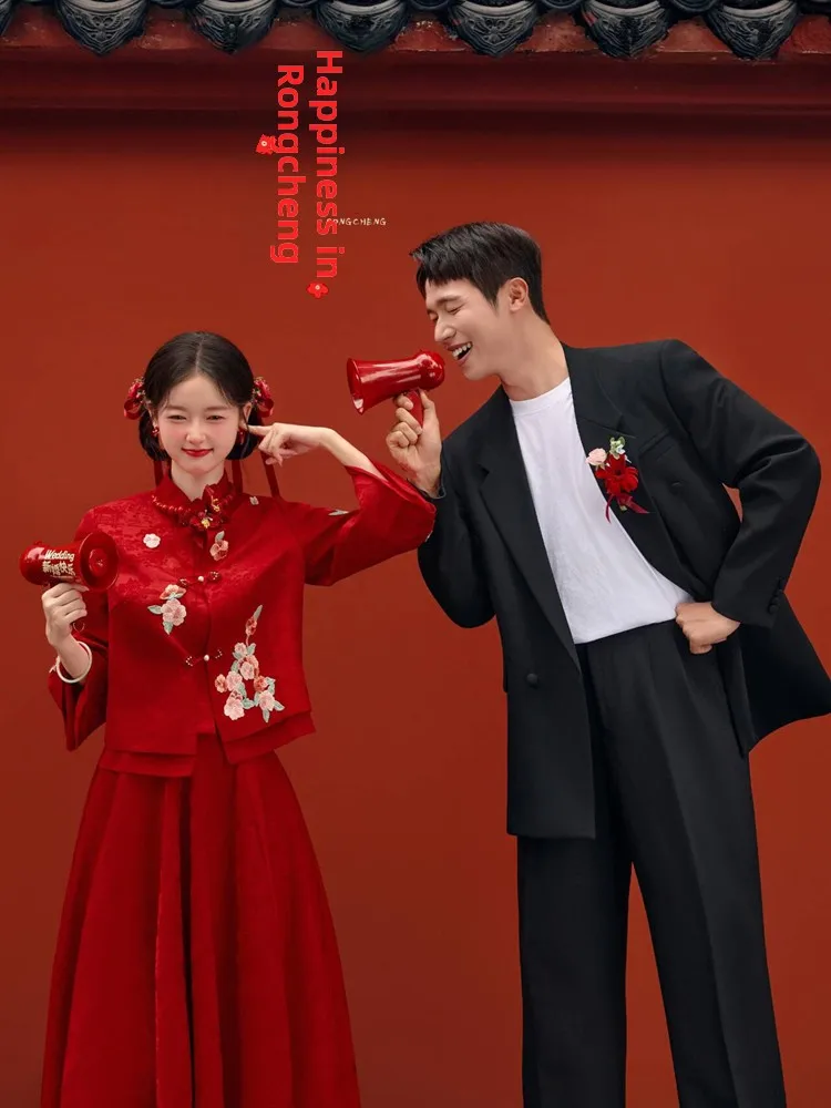 

New 2026 Chinese Style Wedding Dress Photography Costume Couple Studio Engagement Outdoor Shoot Traditional Ethnic Fashion