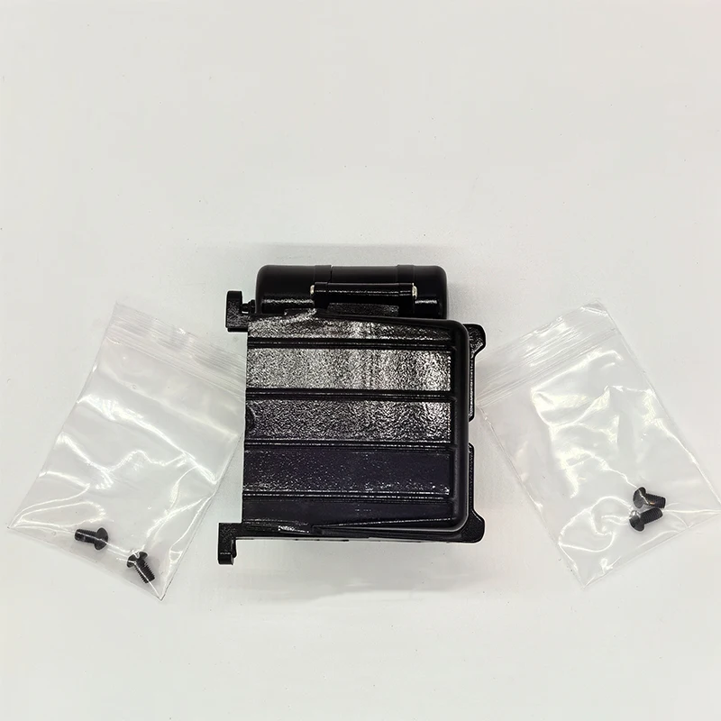 

Пластиковый имитационный бак для топлива (кейс для батареи) для радиоуправляемых грузовиков Tamiya 1:14, самосвалов SCANIA 770S, VOLVO, BENZ, MAN TGX, LESU. Автоаксессуары.