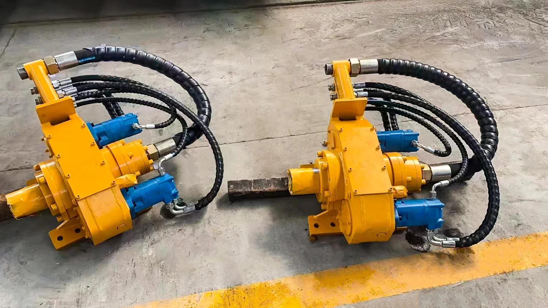 

200m 300m 400m 600m 1000m drilling power head for water well drilling rig photovoltaic drilling rig