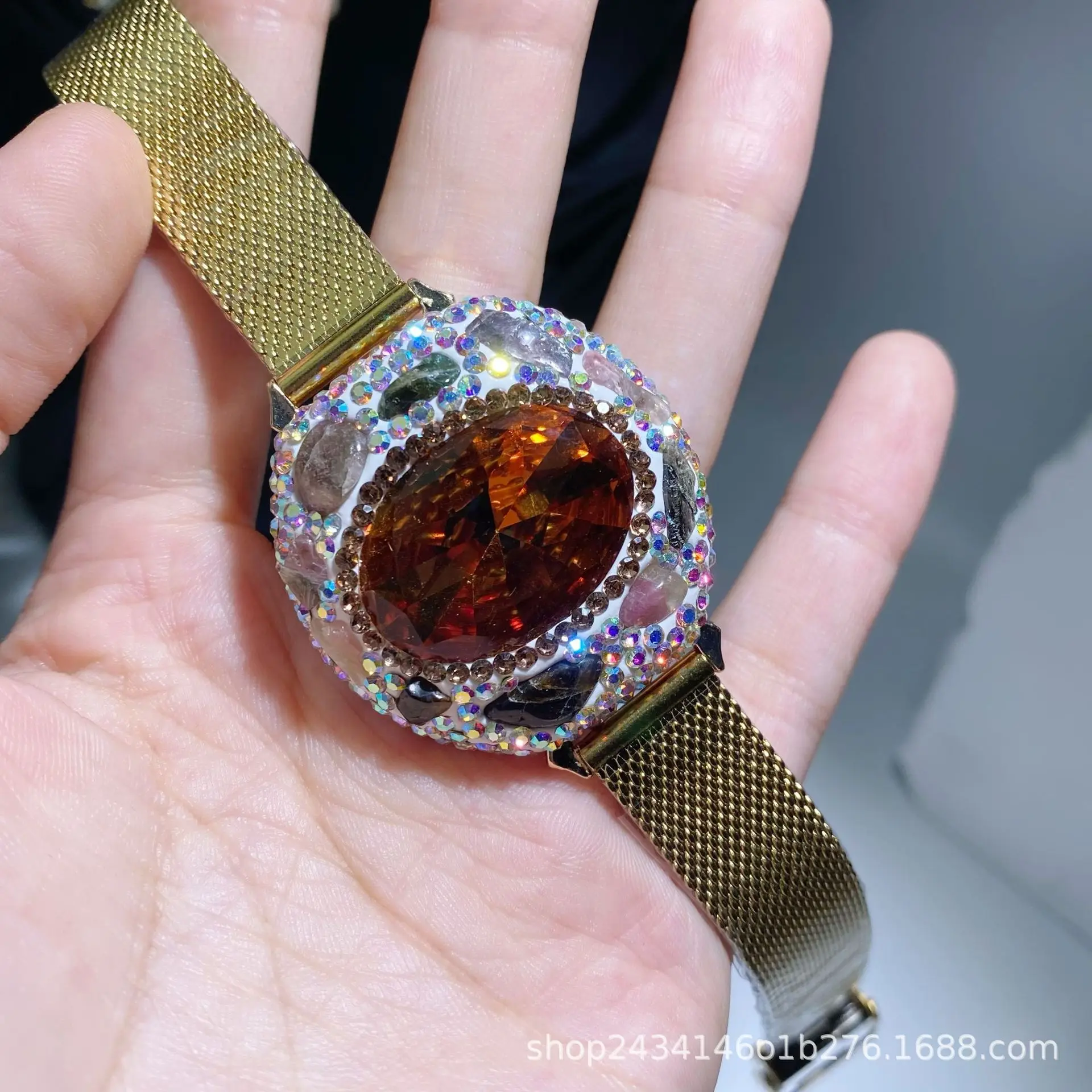 

Sultan stone watch chain bracelet hand-inlaid fashion light luxury atmosphere women's niche watch chain