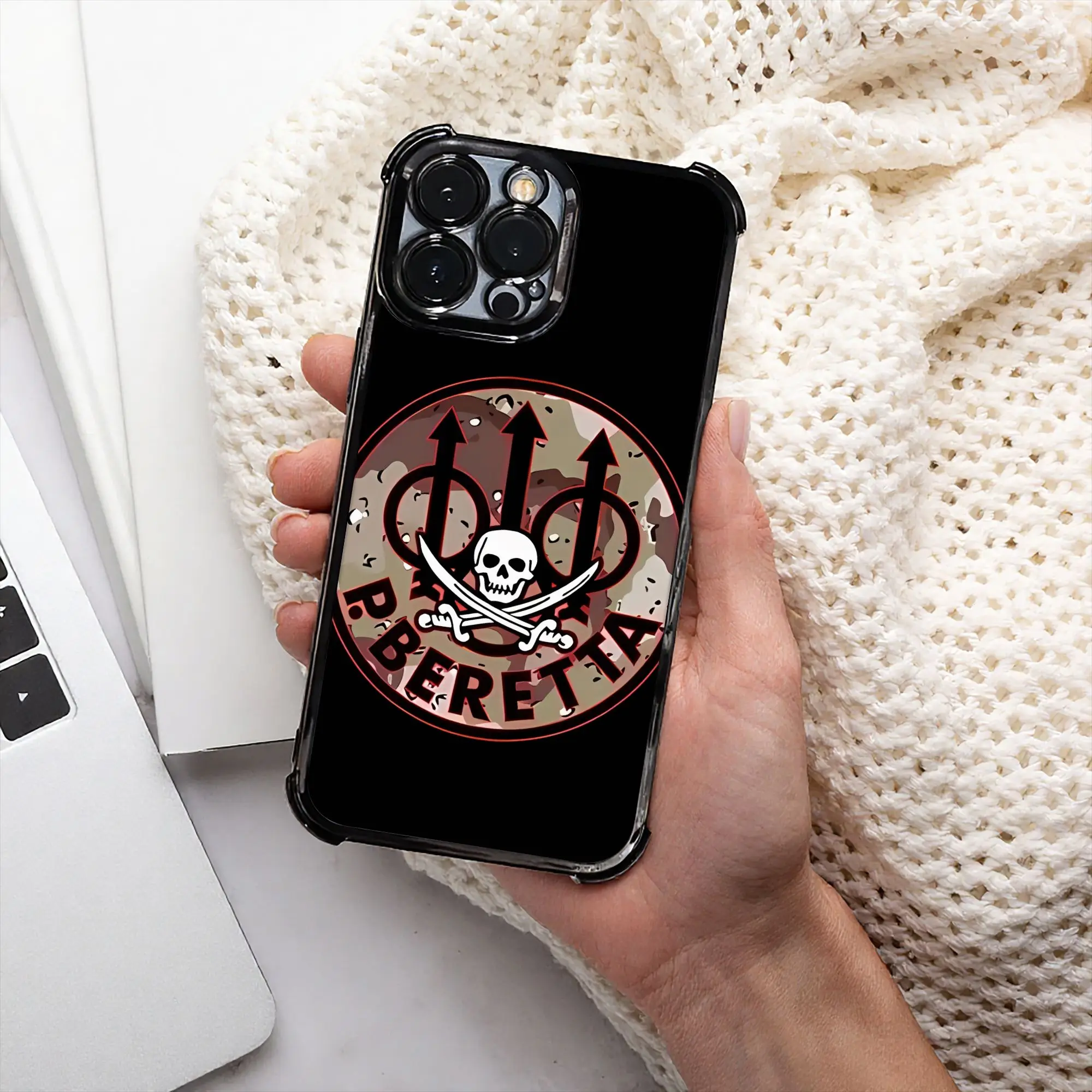 Funda para Teléfono con Diseño de Pistola, Escopeta, Rifle, Pirata, Operador, Camuflaje Desértico, B-Berettas, Proceso de Galvanoplastia, para Varios Modelos de iPhone, Marca Team Pietro
