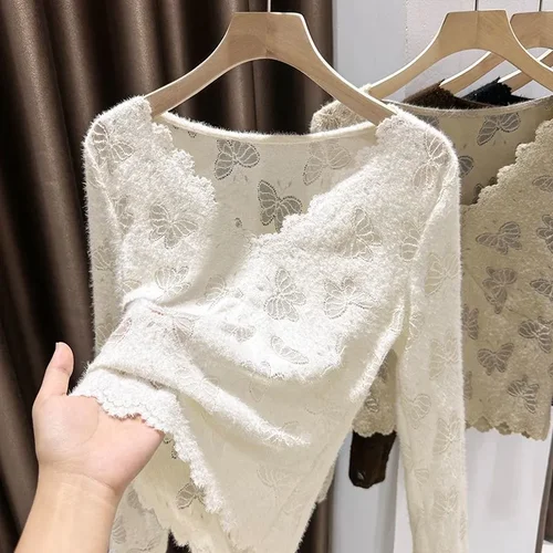 Imagen 2 del producto Camiseta interior ajustada cerosa suave de gama alta con cuello en V para mujer, parte inferior de manga larga de encaje cepillado, otoño e invierno, 2025