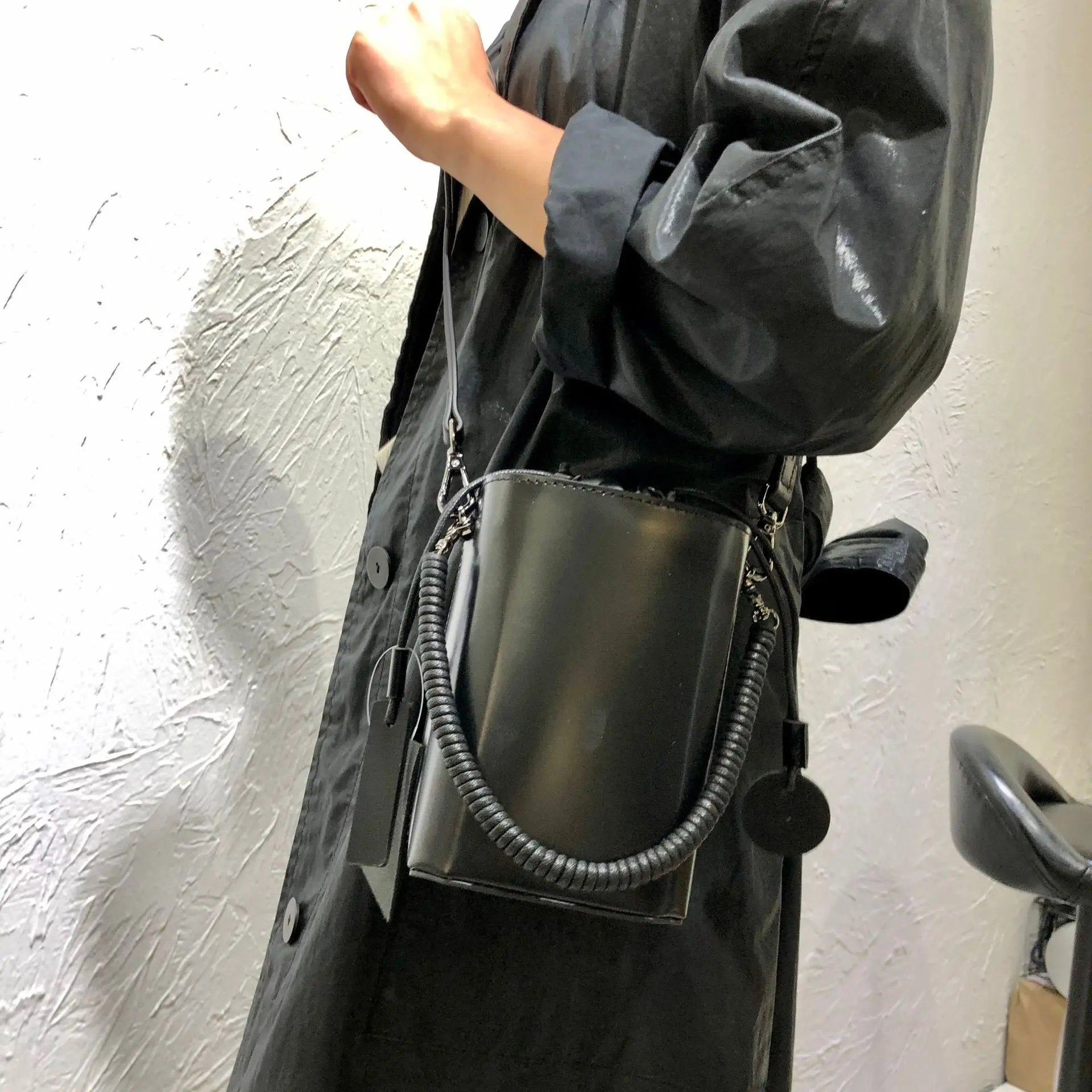 Petit sac à main en cuir de vachette fait à la main pour femme, sac à bandoulière initié, marque de luxe, style 2023