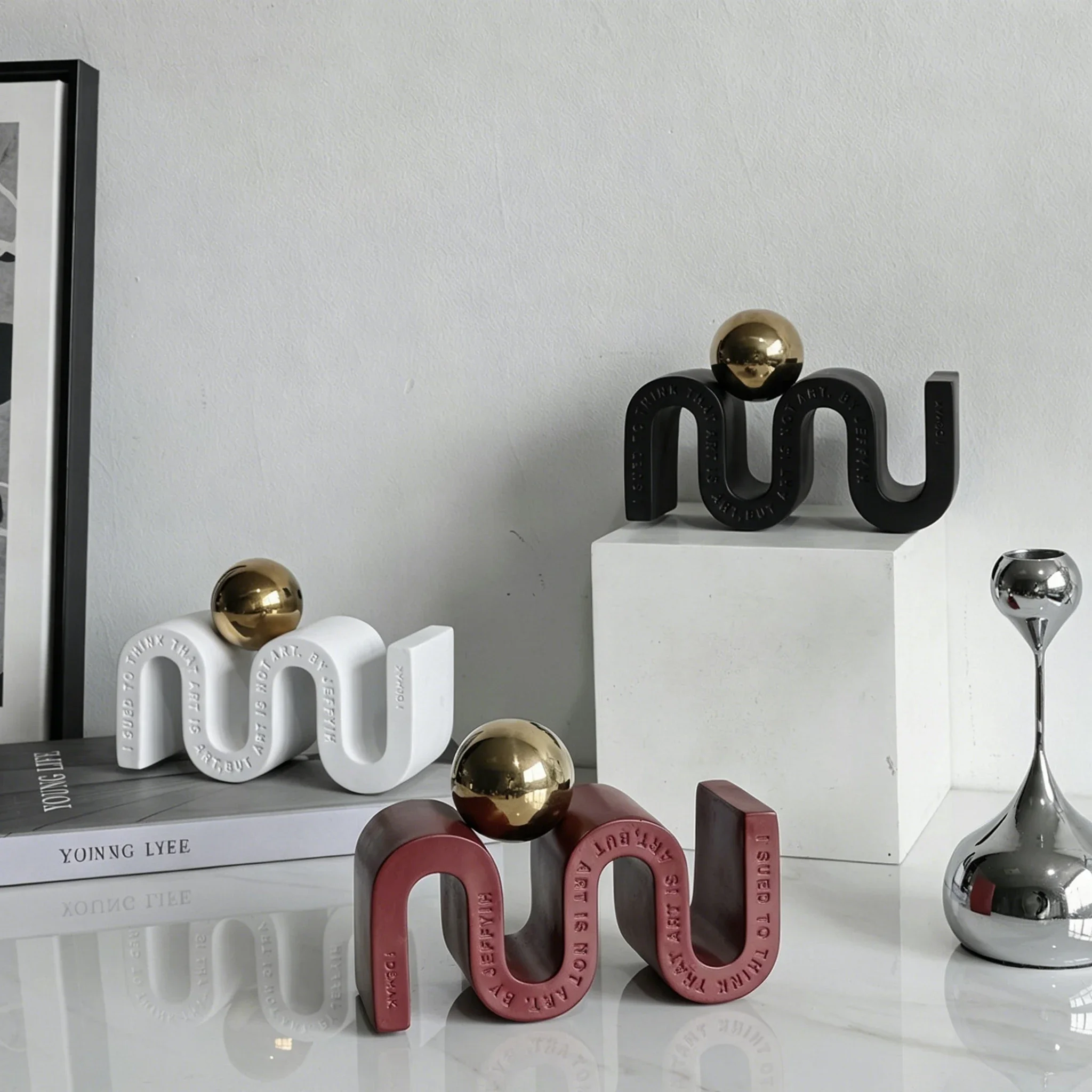 Nordic Simple Abstract Wave Sculpture Ornaments S Curve Resin Statue with Golden Ball Desktop Ornaments Aesthetic Decoration